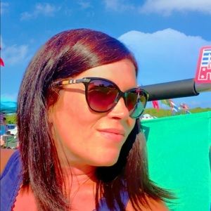 Meet your Posher, Jenn